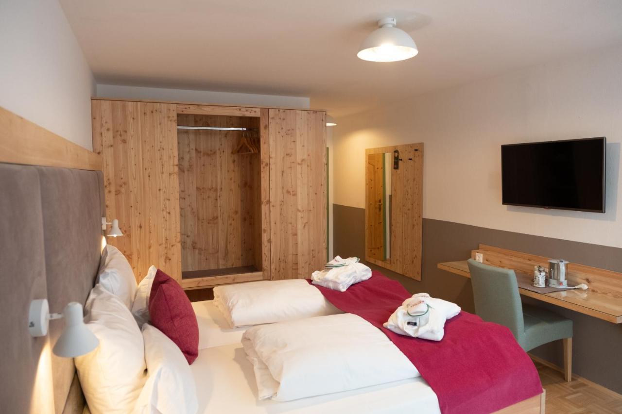 Santner, Hotel Eugendorf Εξωτερικό φωτογραφία