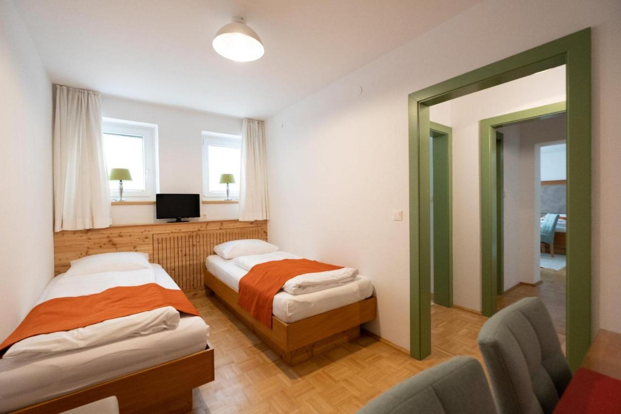 Santner, Hotel Eugendorf Εξωτερικό φωτογραφία