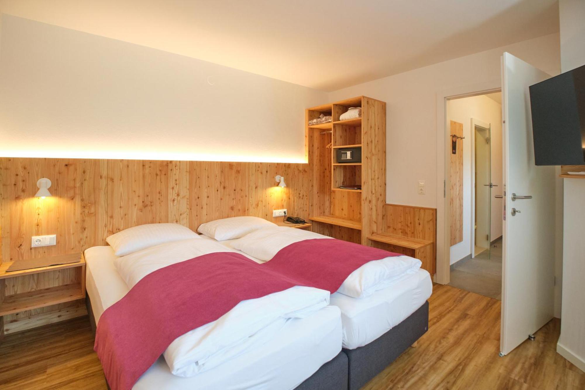 Santner, Hotel Eugendorf Εξωτερικό φωτογραφία