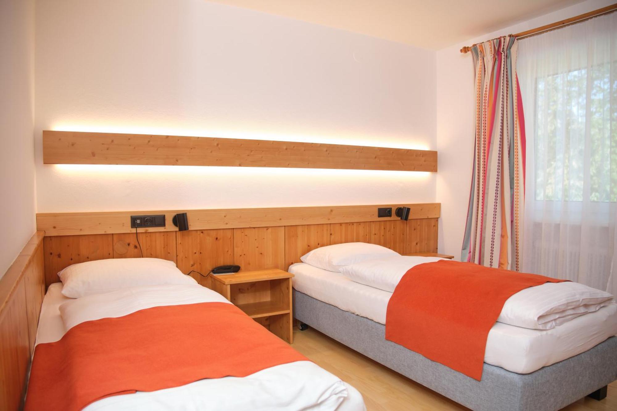 Santner, Hotel Eugendorf Εξωτερικό φωτογραφία