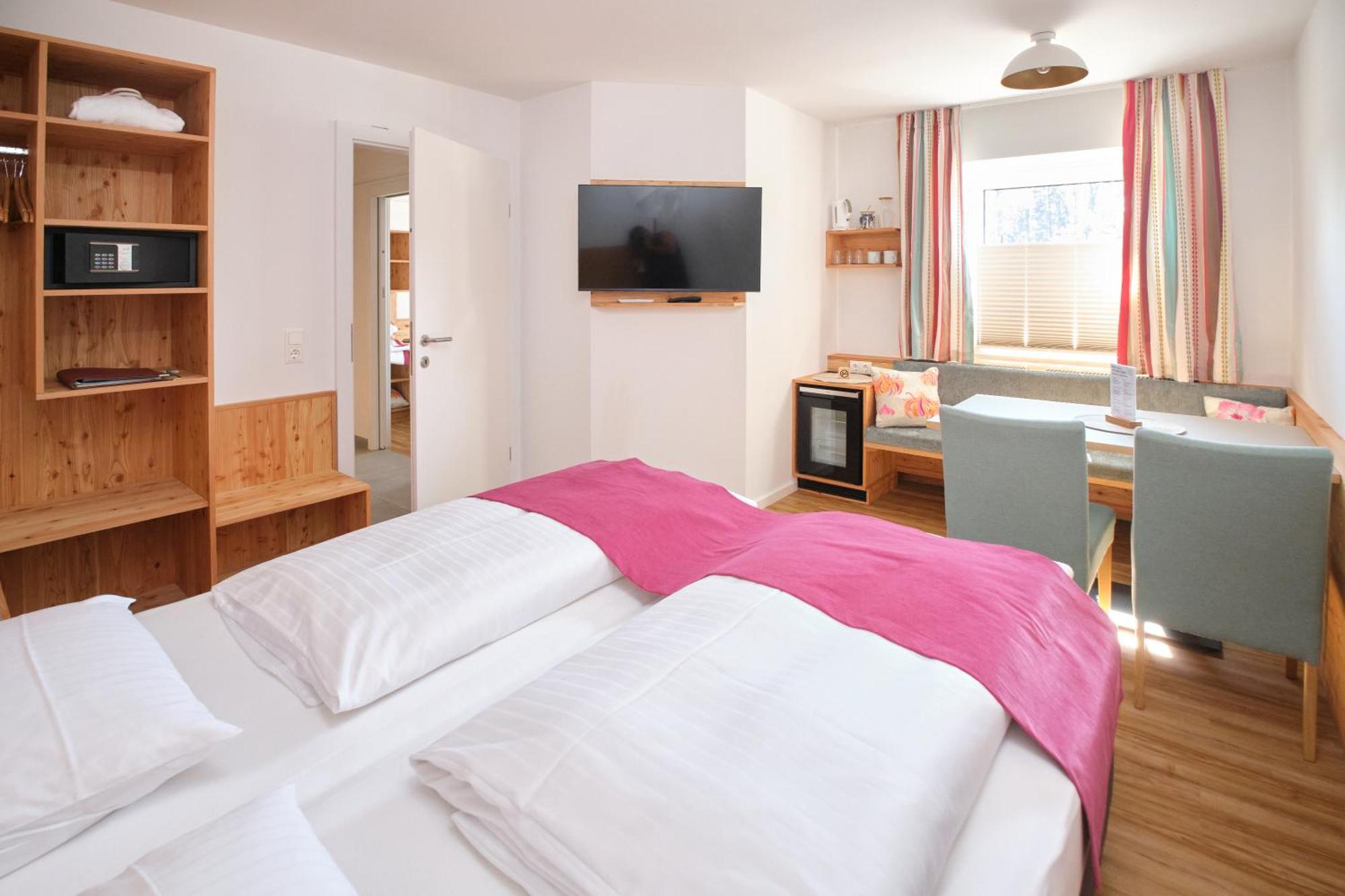 Santner, Hotel Eugendorf Εξωτερικό φωτογραφία